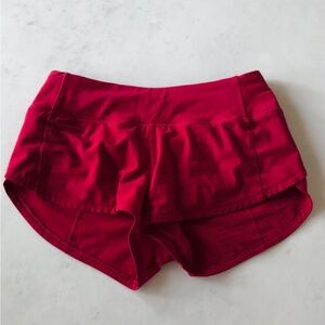 Lululemon red 2.5 low rise speed ups
